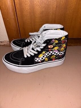 Embroidered vans shoe